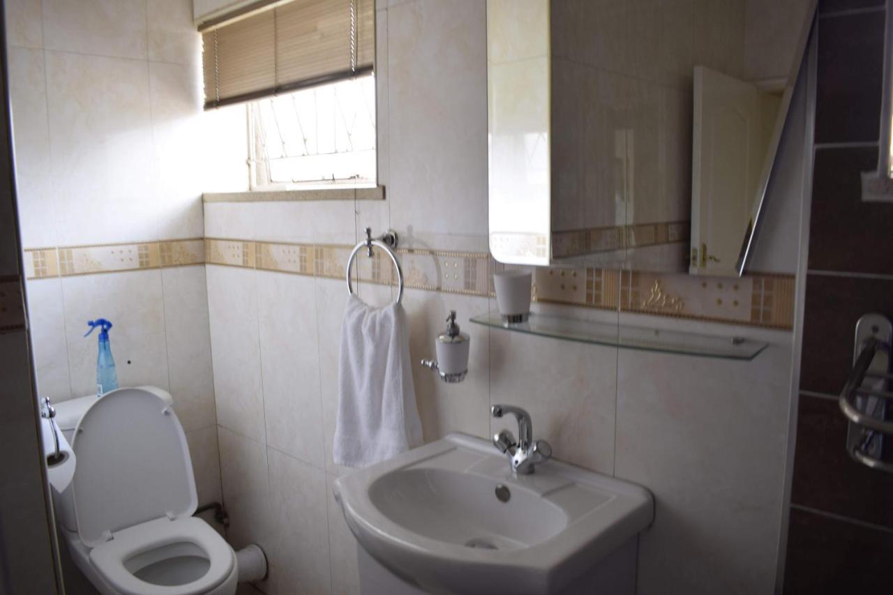 Lalela House Apartment Йоханесбург Екстериор снимка