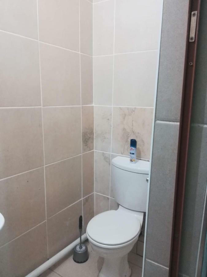 Lalela House Apartment Йоханесбург Екстериор снимка