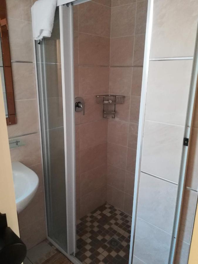 Lalela House Apartment Йоханесбург Екстериор снимка